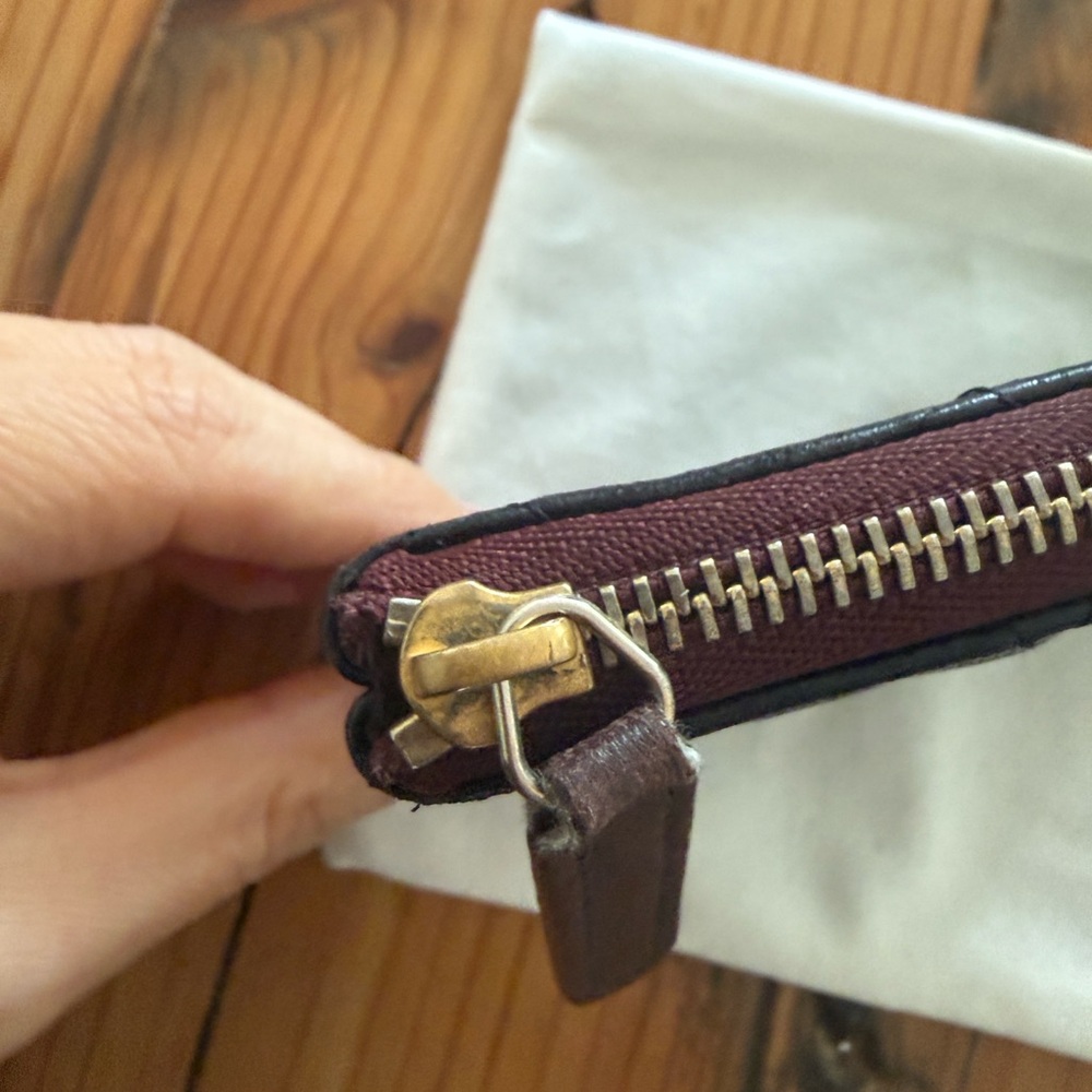 Chanel Classic Zipped Small Pouch - Picture 5 of 16